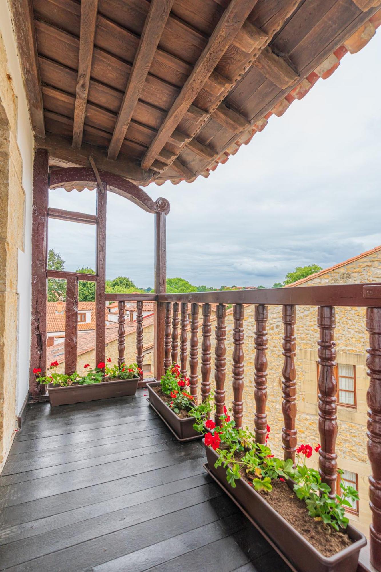 Hotel R Santillana Сантильяна-дель-Мар Экстерьер фото